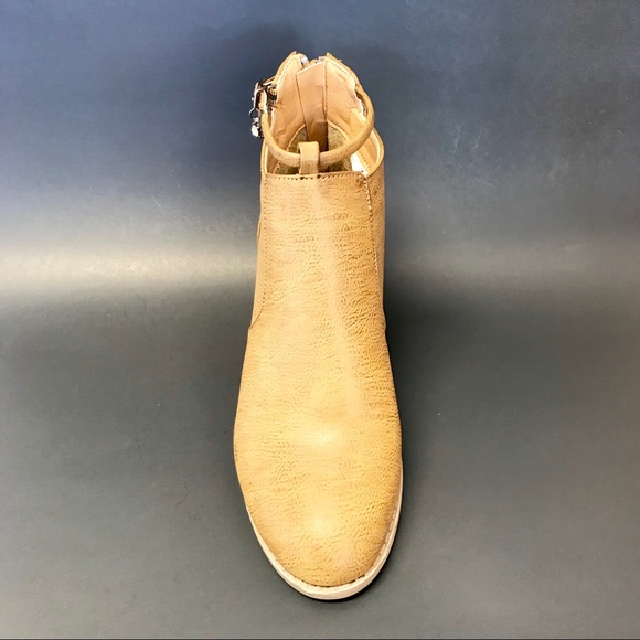 Single-strap Bootie - Picture 3 of 4